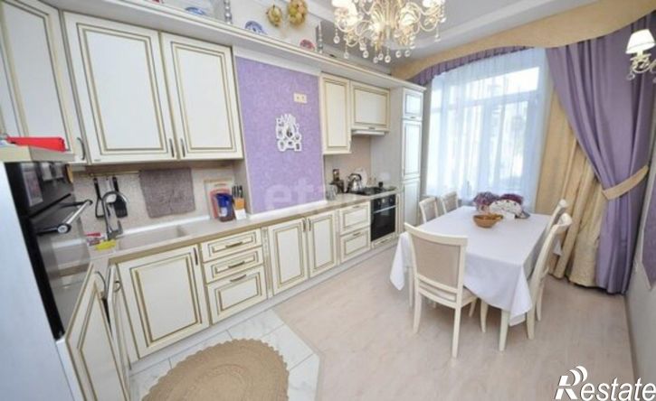 3-комн квартира улица Дзержинского, 8,  д. 8