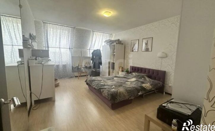 4-комн квартира ул Бекетова, 10,  д. 10