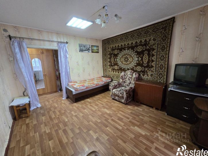 1-комн квартира Революционная улица, 5,  д. 5