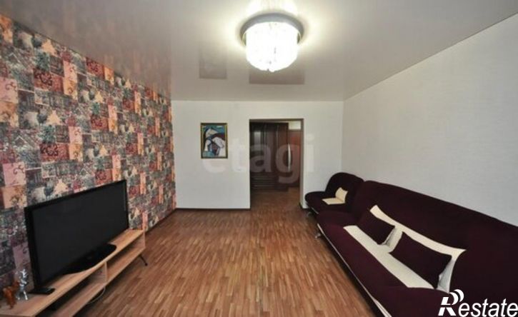 4-комн квартира ул Ленинградская, 35,  д. 35