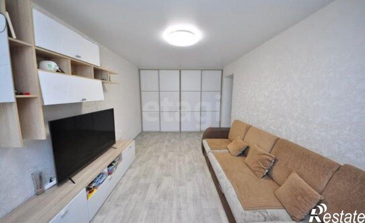 2-комн квартира ул Ленинградская, 42,  д. 42