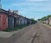 18 кв м пр-кт Нефтяников, 1