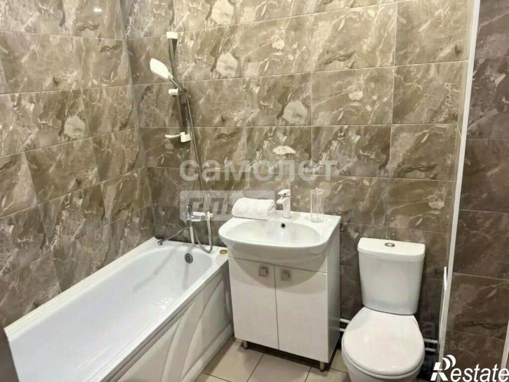 3-комн квартира ул Бекетова, 18,  д. 18