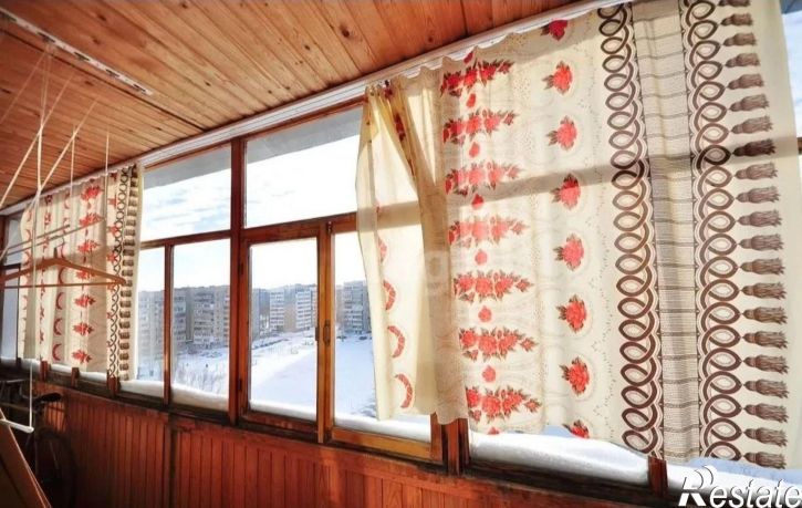 2-комн квартира б-р Космонавтов, 48,  д. 48
