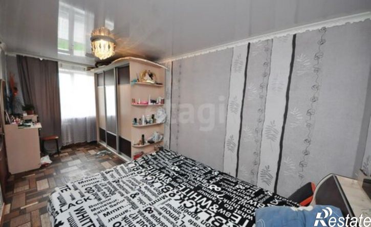 3-комн квартира б-р Космонавтов, 32,  д. 32