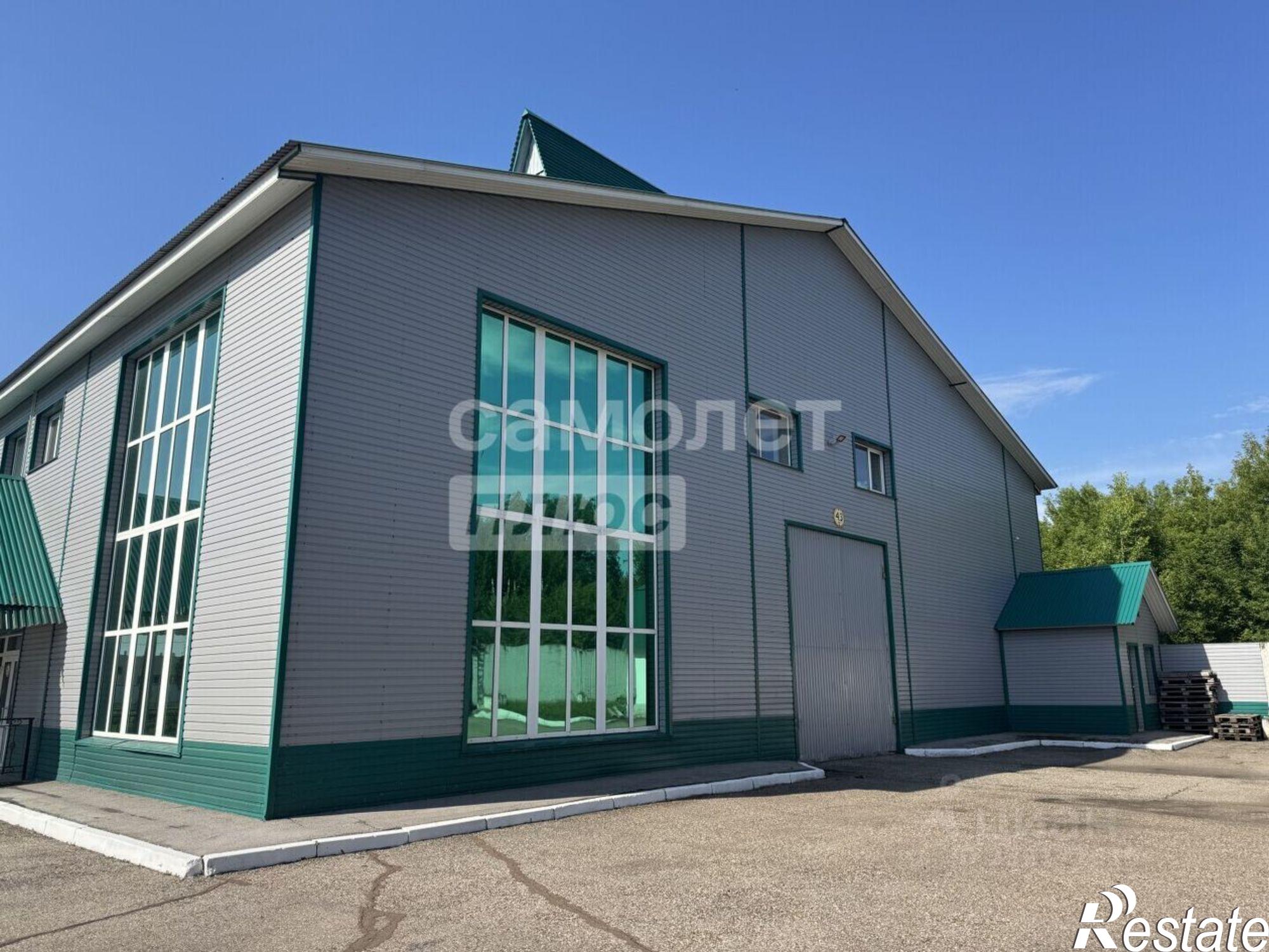 Купить торговое помещение за 123 981 000 рублей на ул Первомайская, 71