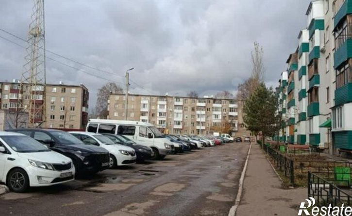 3-комн квартира б-р Космонавтов, 32,  д. 32