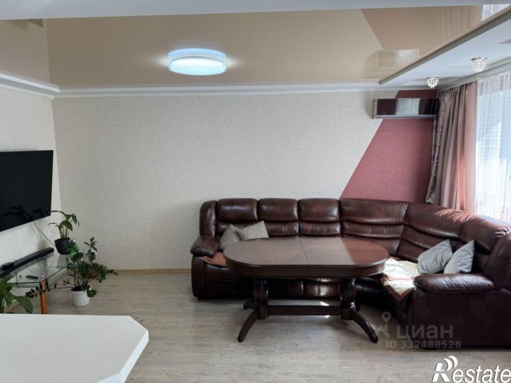 3-комн квартира ул Ленинградская, 11,  д. 11
