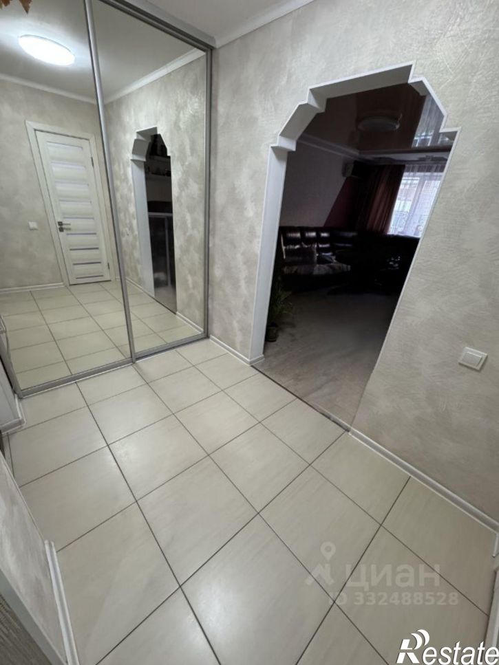 3-комн квартира ул Ленинградская, 11,  д. 11