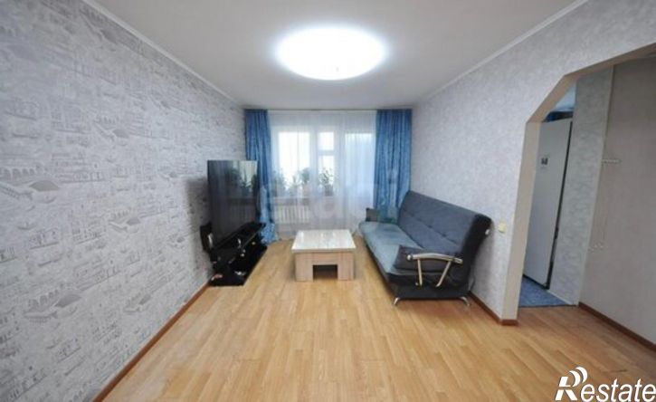 3-комн квартира б-р Космонавтов, 18,  д. 18