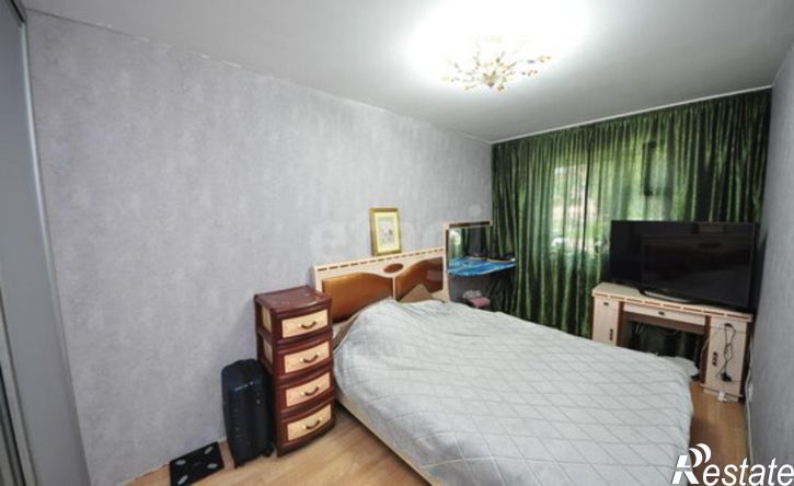 3-комн квартира б-р Космонавтов, 18,  д. 18