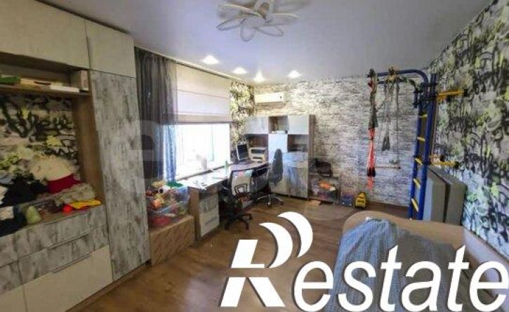 3-комн квартира Октябрьская улица, 38,  д. 38