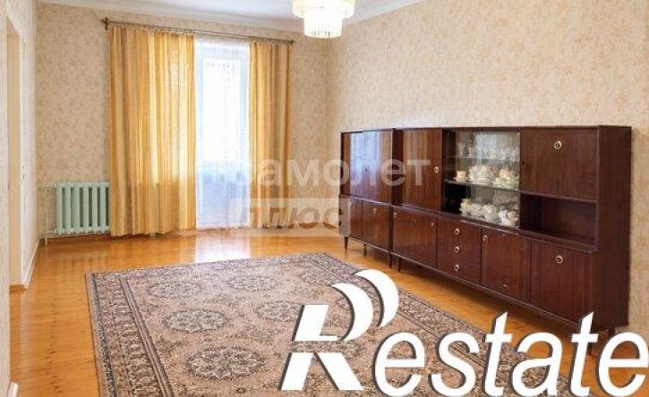 3-комн квартира улица Хмельницкого, 42,  д. 42