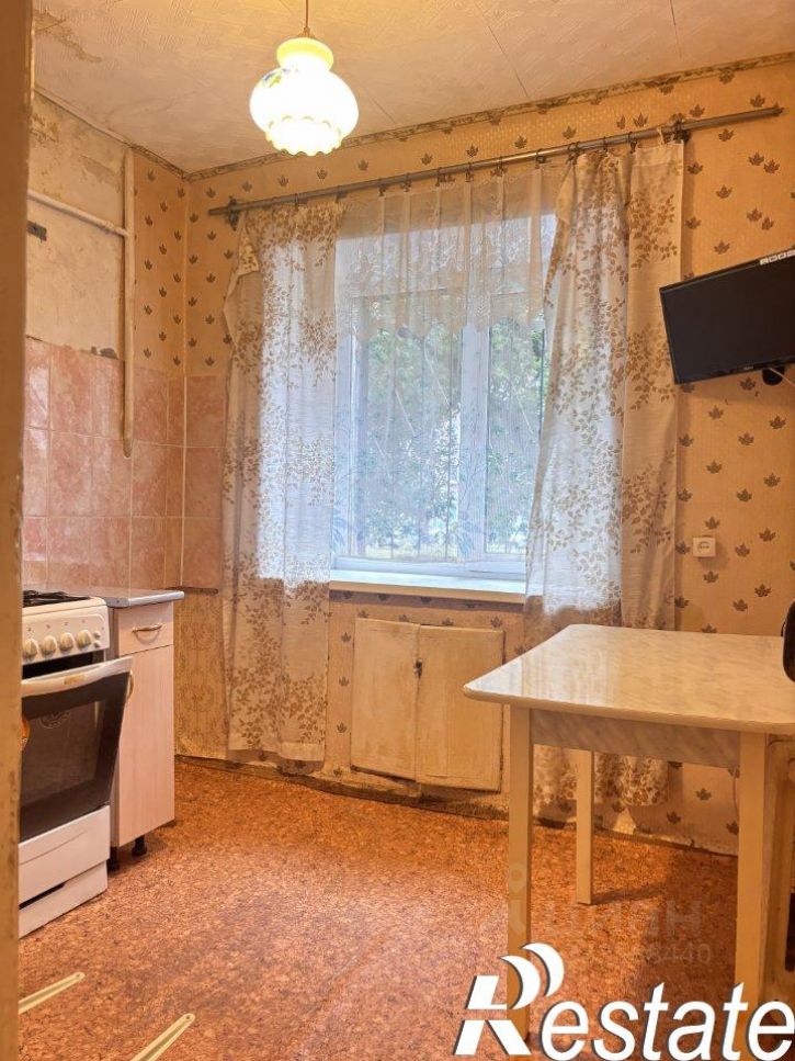 2-комн квартира улица Гагарина, 14,  д. 14