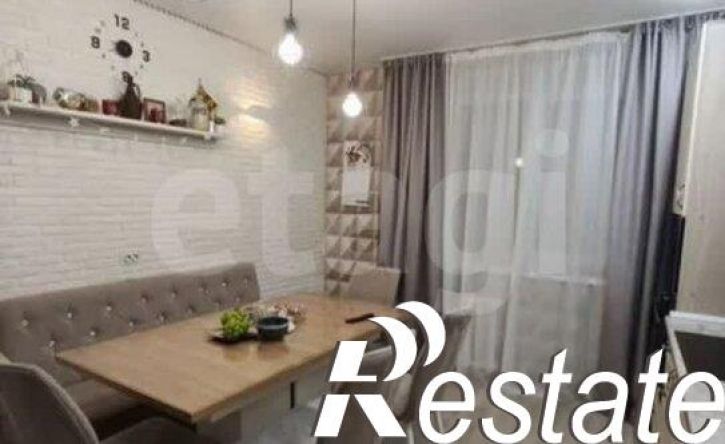 4-комн квартира Ленинградская улица, 65,  д. 65